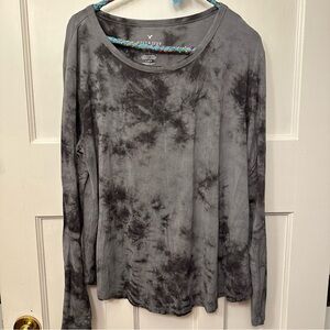 ⭐️ American Eagle Outfitters Soft and Sexy Tie-Dye Long Sleeve Top